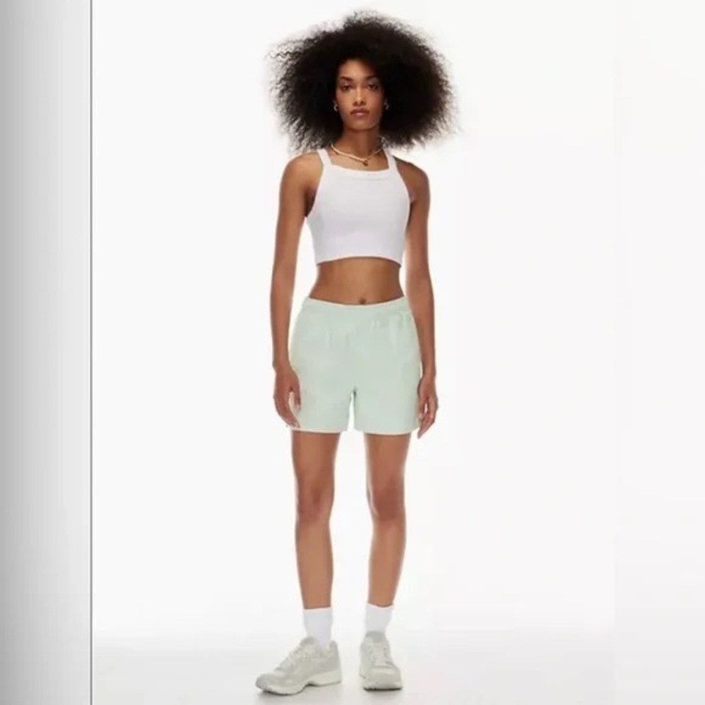 TNA‎ ARITZIA Big Easy 3” Shorts Mint Green Size XL
